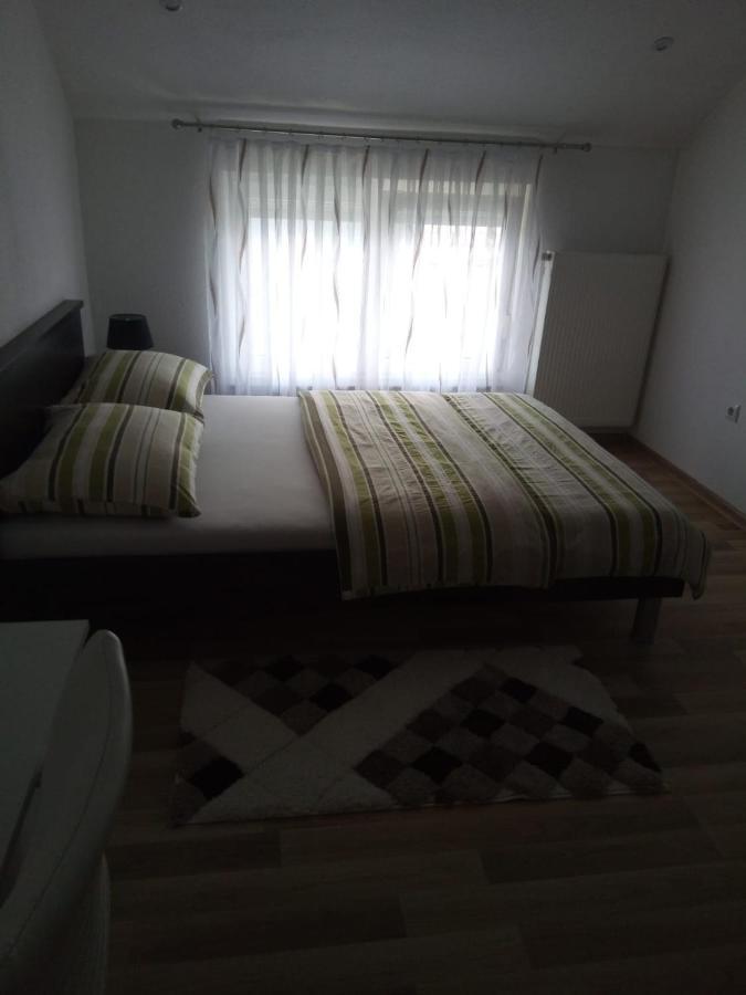 Apartman Karmen Gospić Exteriér fotografie