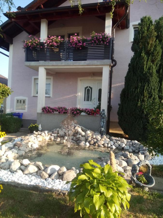 Apartman Karmen Gospić Exteriér fotografie